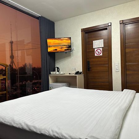 Friday Hotel ทาชเคนต์ ภายนอก รูปภาพ