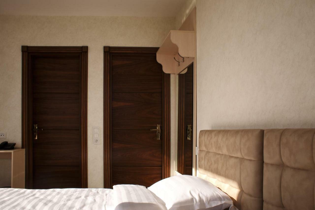 Friday Hotel ทาชเคนต์ ภายนอก รูปภาพ